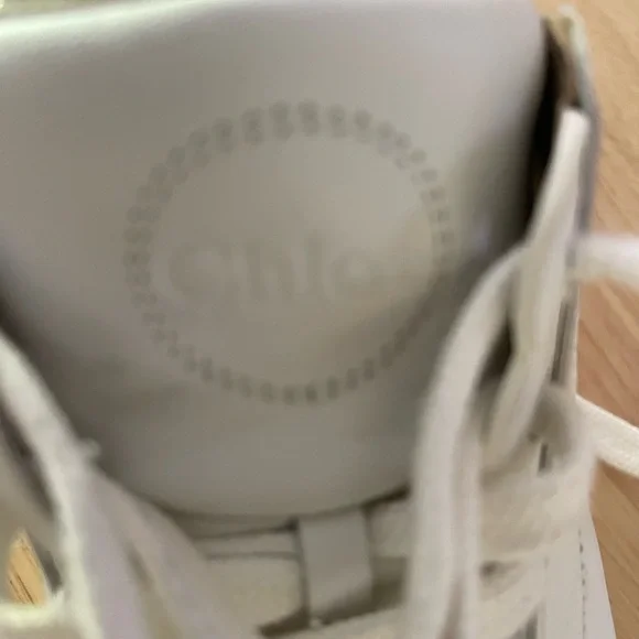 Chloé White Sneakers with Black Logo - Picture 7 of 11